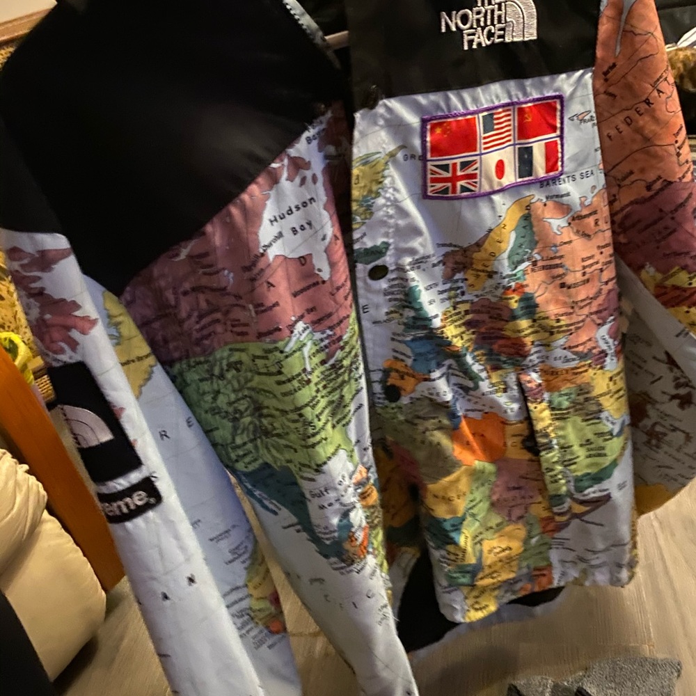 THE NORTHFACE SUPREME MAP JACKET
